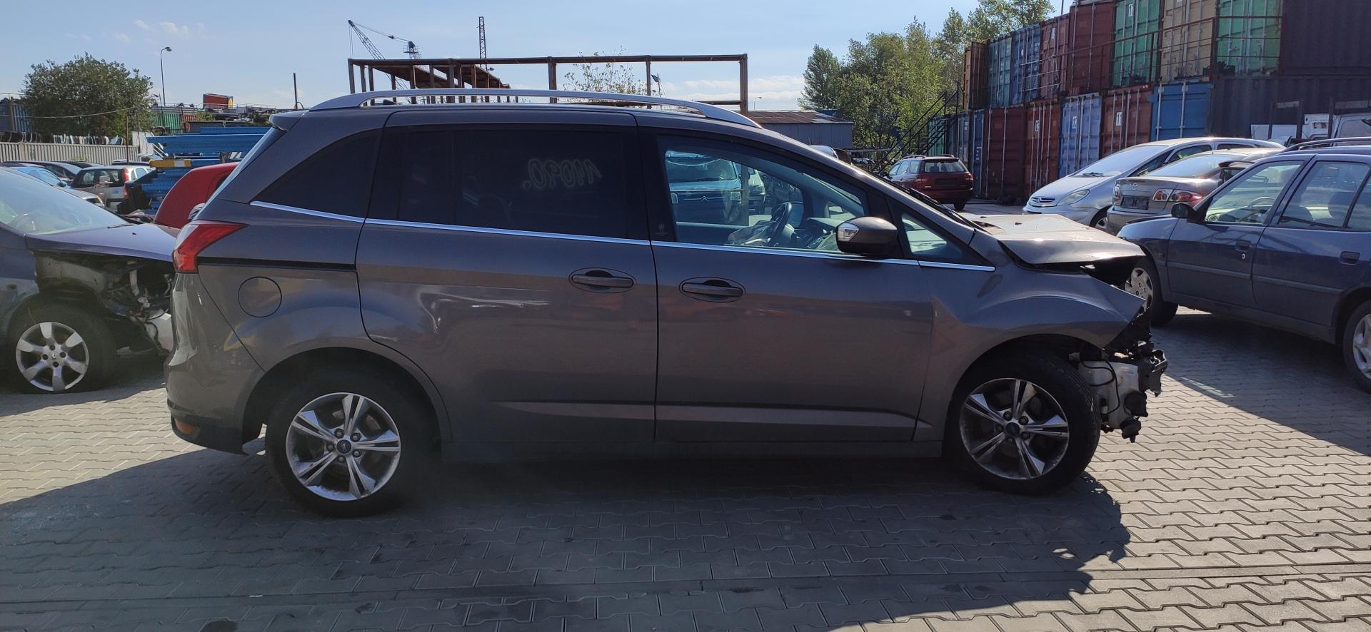 Ford SMAX Hřbitov aut